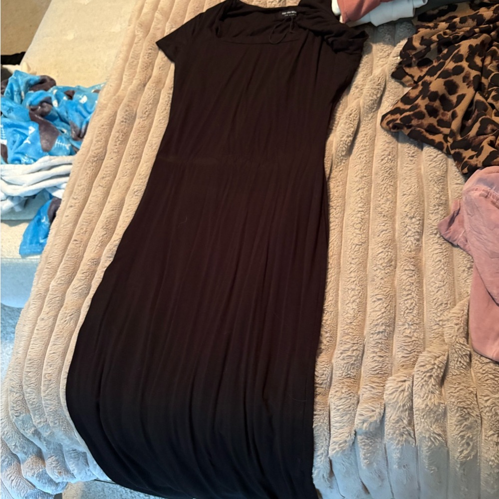 Maternity lot